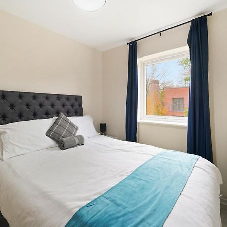 Peaceful 2Br Flat With Historic Bottle Kilns View & Free Parking Located Near City Centre Stoke-on-Trent Exterior photo